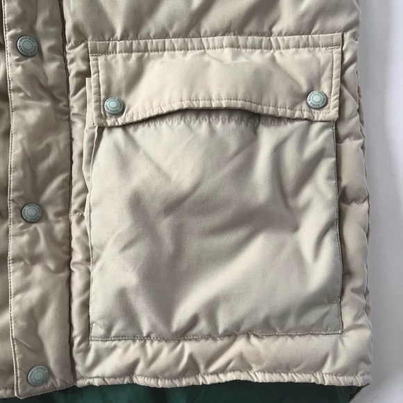 Eddie Bauer Men's Beige and Green Puffer Vest - Picture 4 of 11